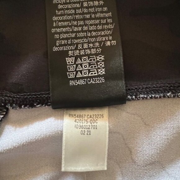 Victoria’s Secret PINK Active Ultimate Black Camo Bike Short Size Medium M - Picture 5 of 5